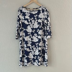 Haani Women’s Large Blue and White Flowered Dress